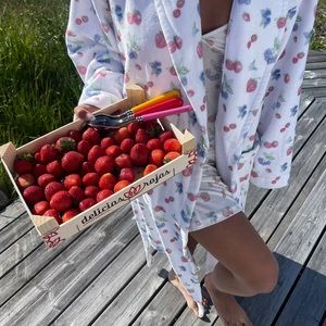 Djerf Avenue Summer Berries Robe